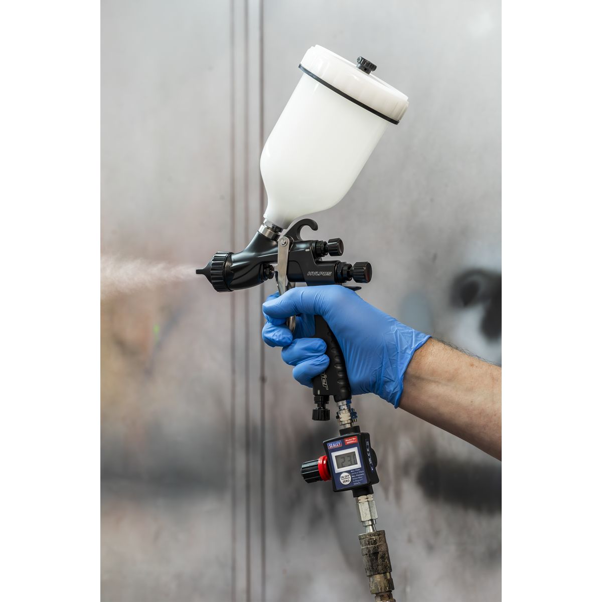 Sealey On-Gun Digital Pressure Regulator/Gauge - Image 8