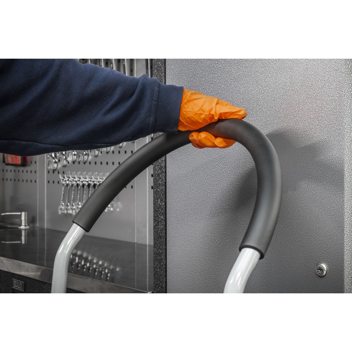 Sealey Step Stool 3-Tread 150kg Capacity - BS EN 14183 - Image 4