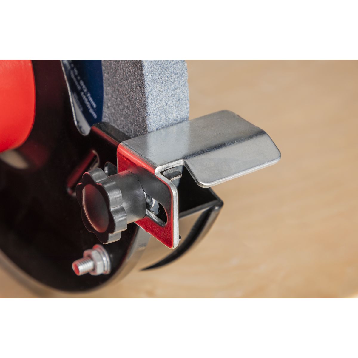 Sealey 150mm Bench Grinder 150W/230V - Image 6