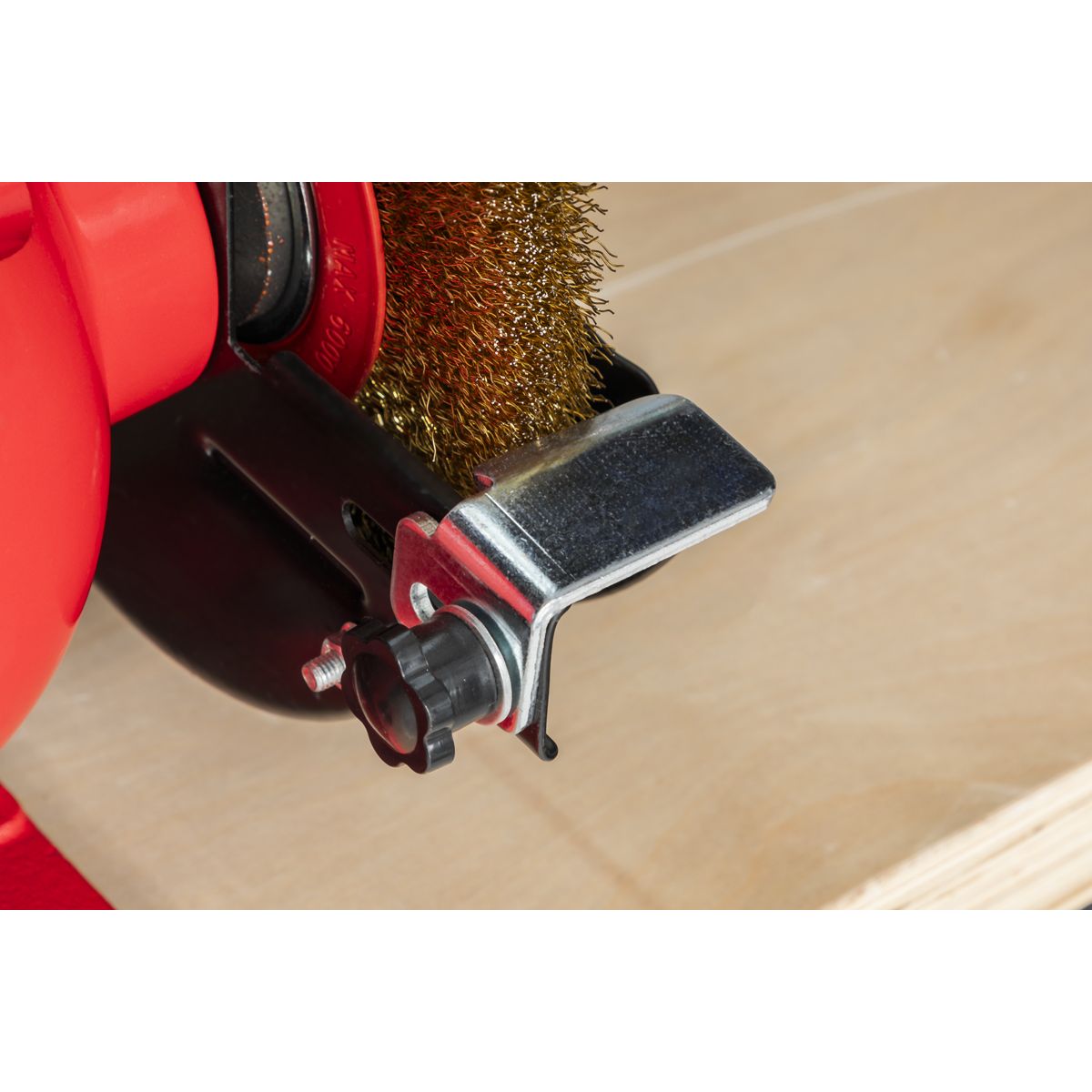 Sealey 150mm Bench Grinder with Wire Wheel 370W/230V - Image 4