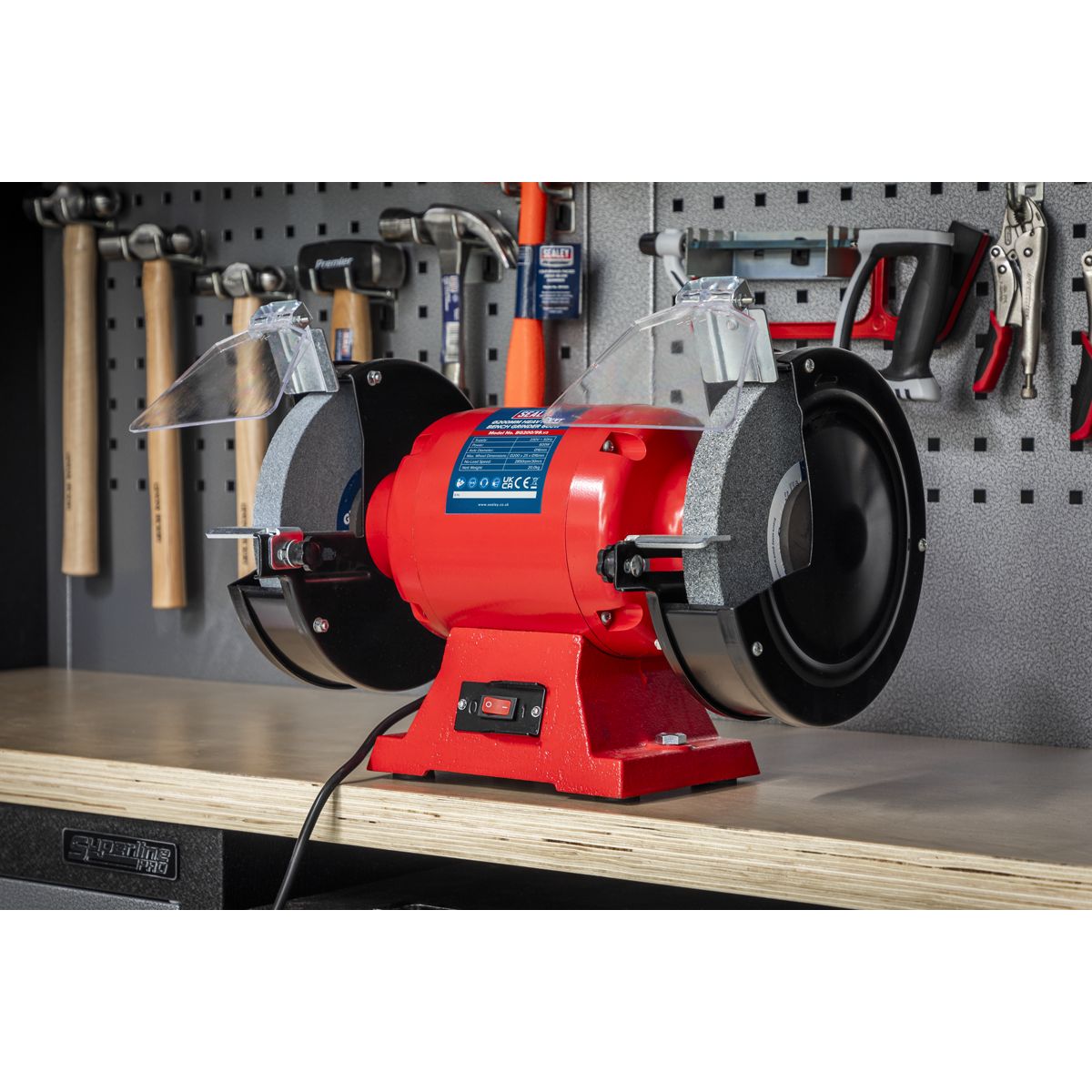Sealey Heavy-Duty 200mm Bench Grinder 600W/230V - Image 5