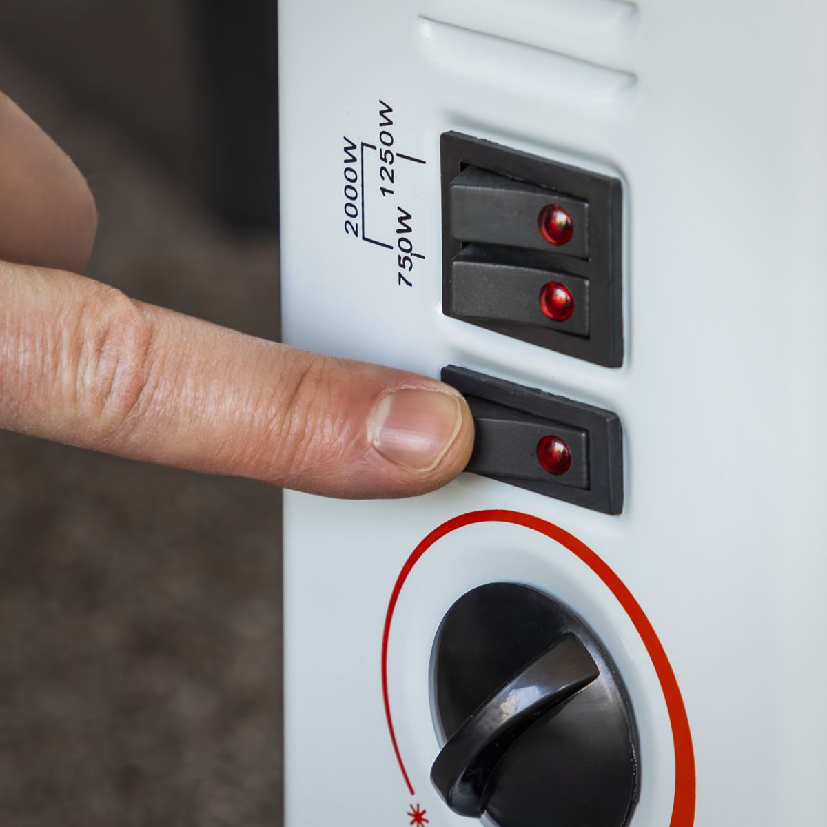 Sealey Convector Heater with 3 Heat Settings Thermostat & Turbo Fan 2000W - Image 4