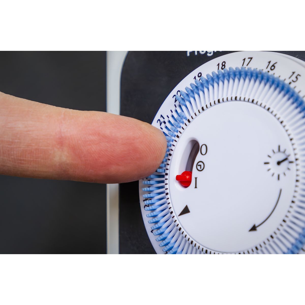 Sealey Convector Heater with Turbo, Timer & Thermostat 2000W/230V - Image 3