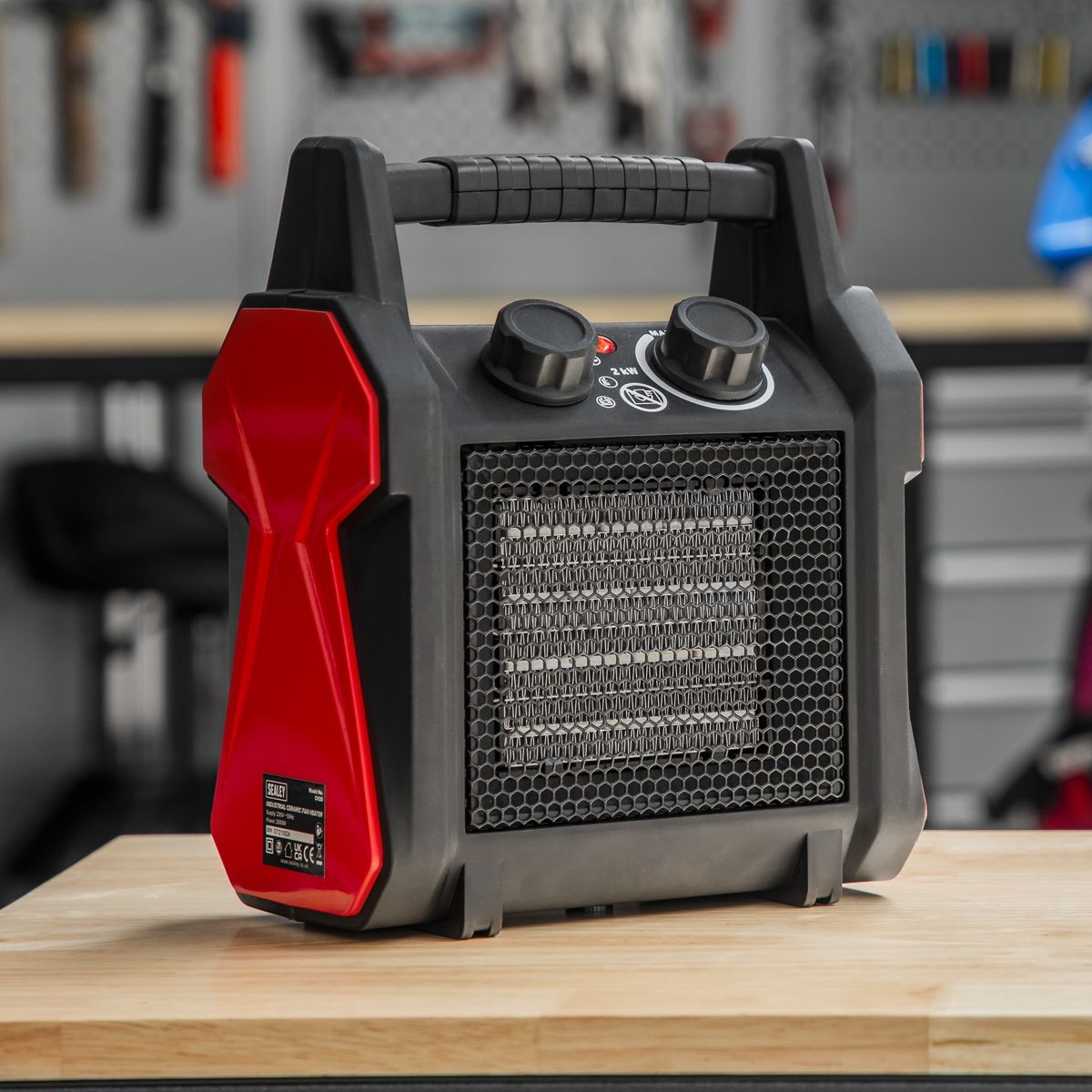 Sealey Industrial Ceramic Fan Heater 2000W - Image 4