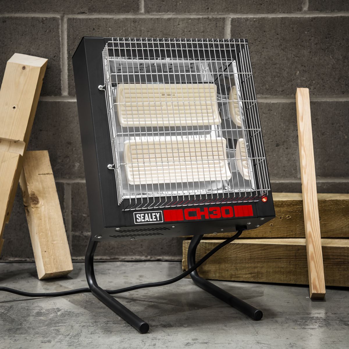 Sealey Ceramic Heater 1.4/2.8kW, 230V - Image 5