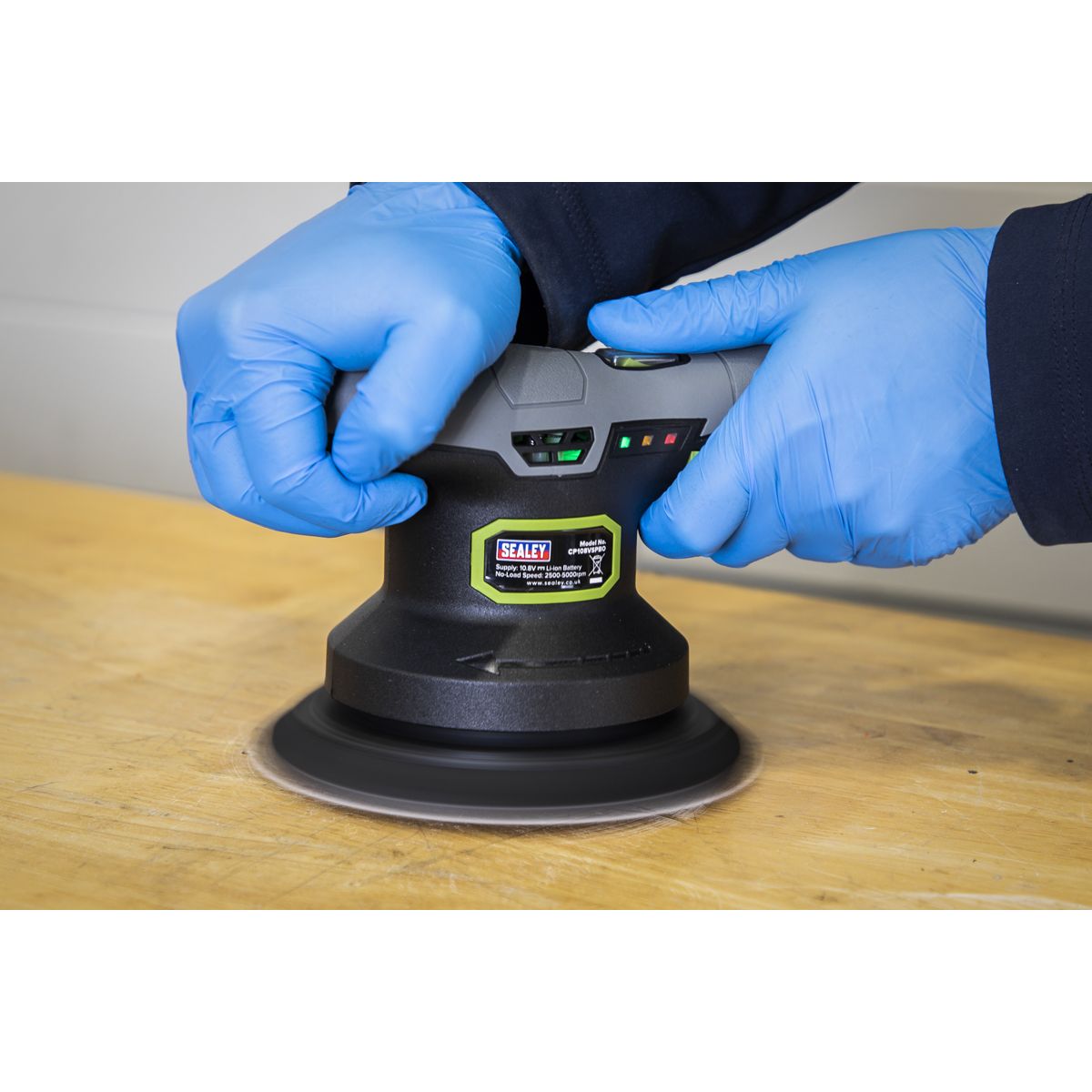 Sealey SV10.8 Series 150mm Cordless Dual Action Sander/Polisher 10.8V - Body Only - Image 2