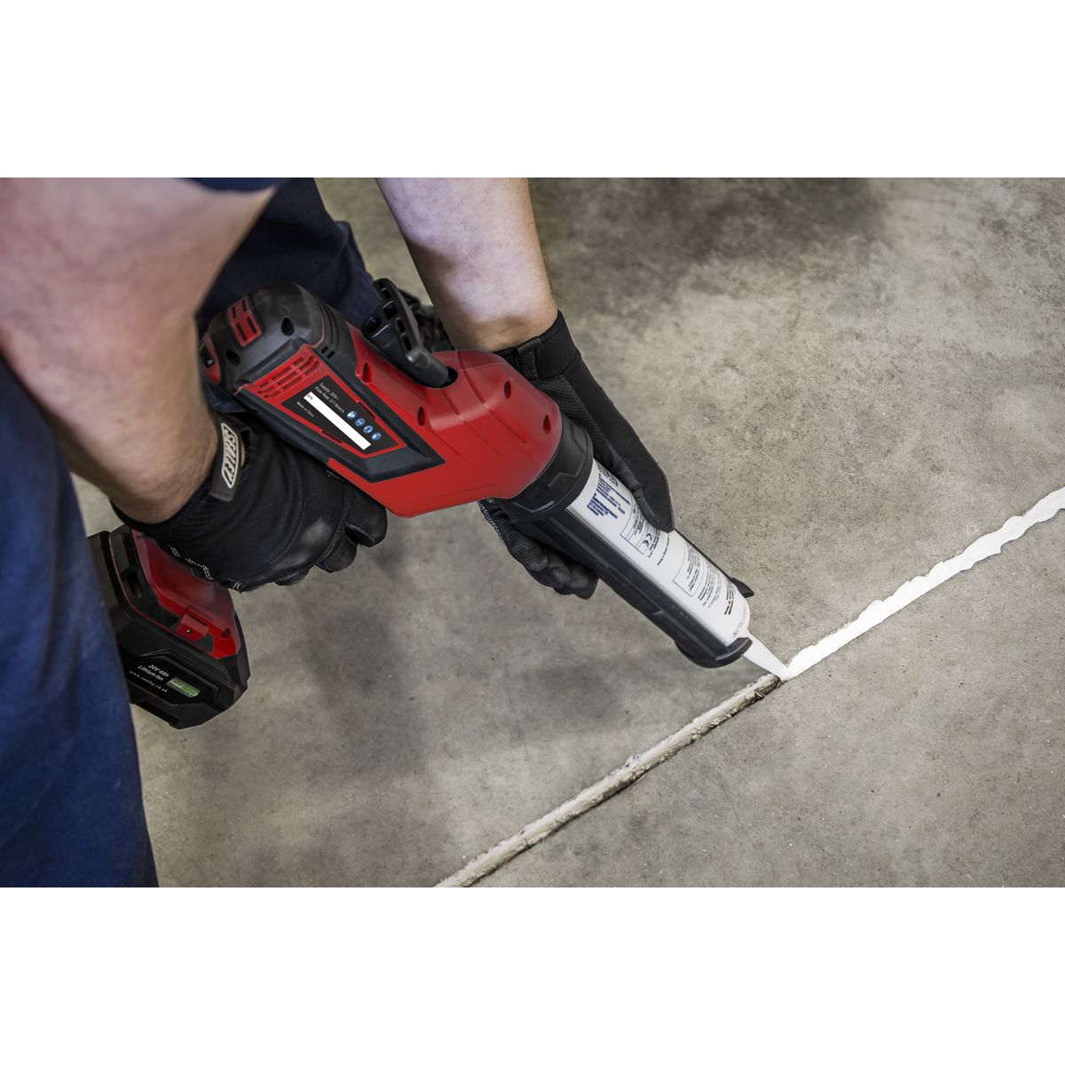 Sealey SV20 Series 310ml Cordless Caulking Gun 20V - Body Only - Image 6