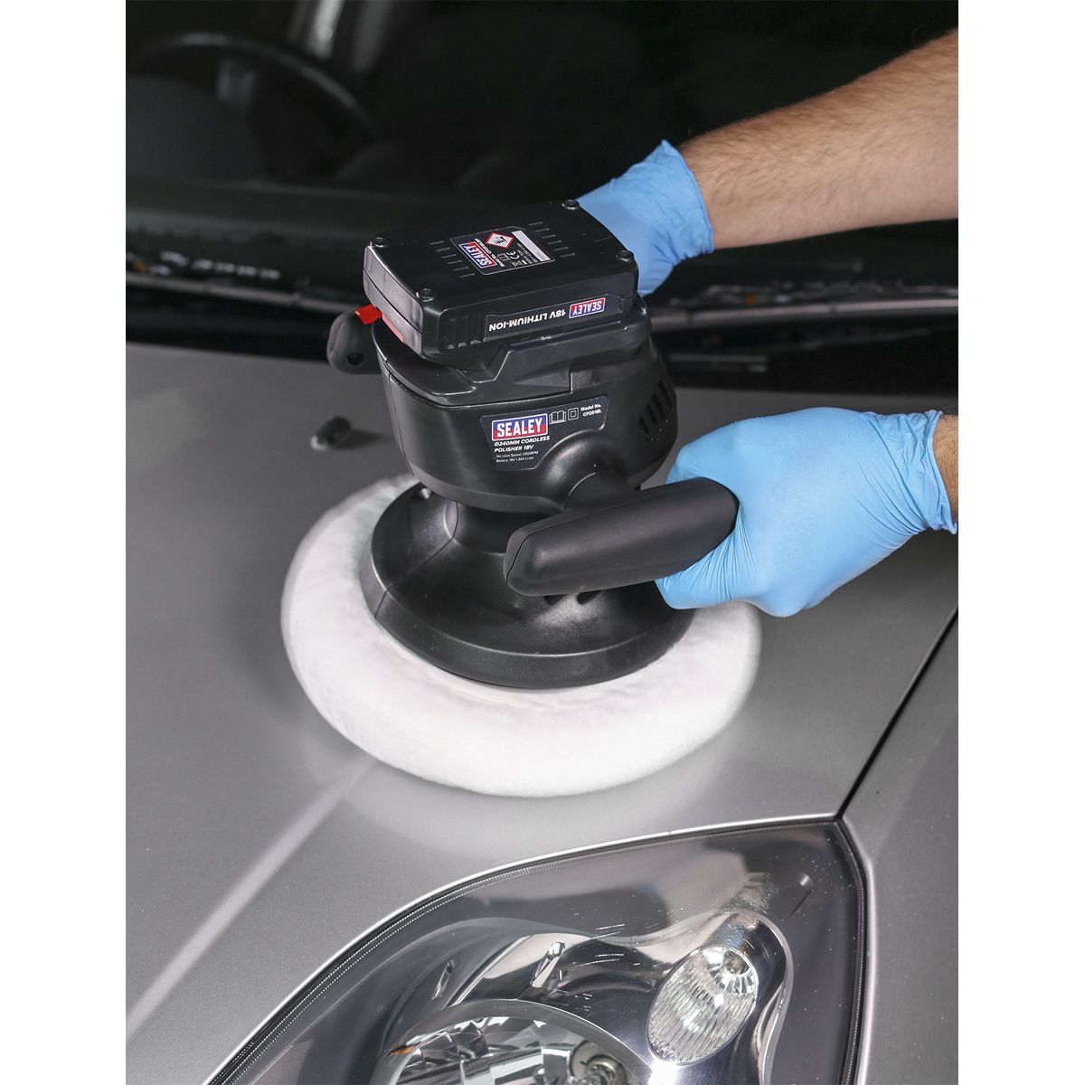 Sealey 240mm Cordless Polisher 18V - Image 2