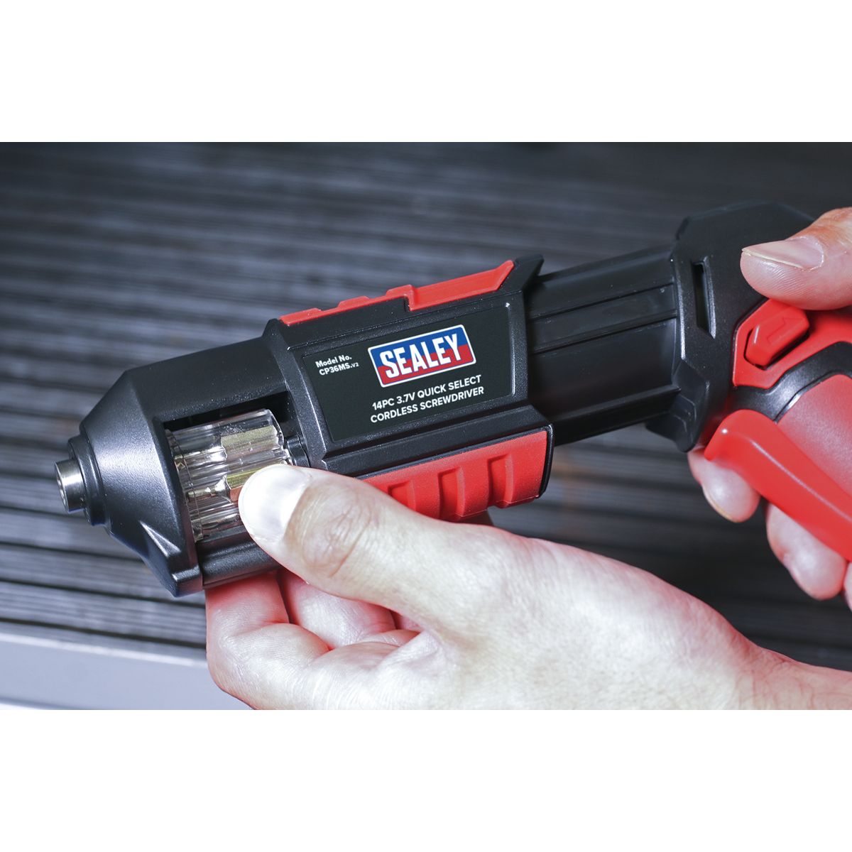 Sealey Cordless Quick Select Screwdriver 3.7V 14pc - Image 5