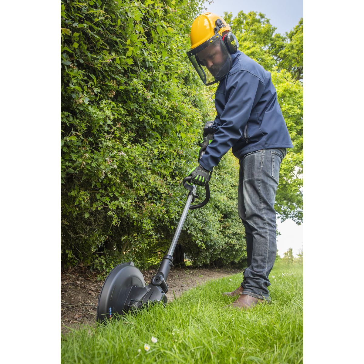 Sealey Grass Strimmer Kit 40V 4Ah SV20 Series 30cm - Image 6