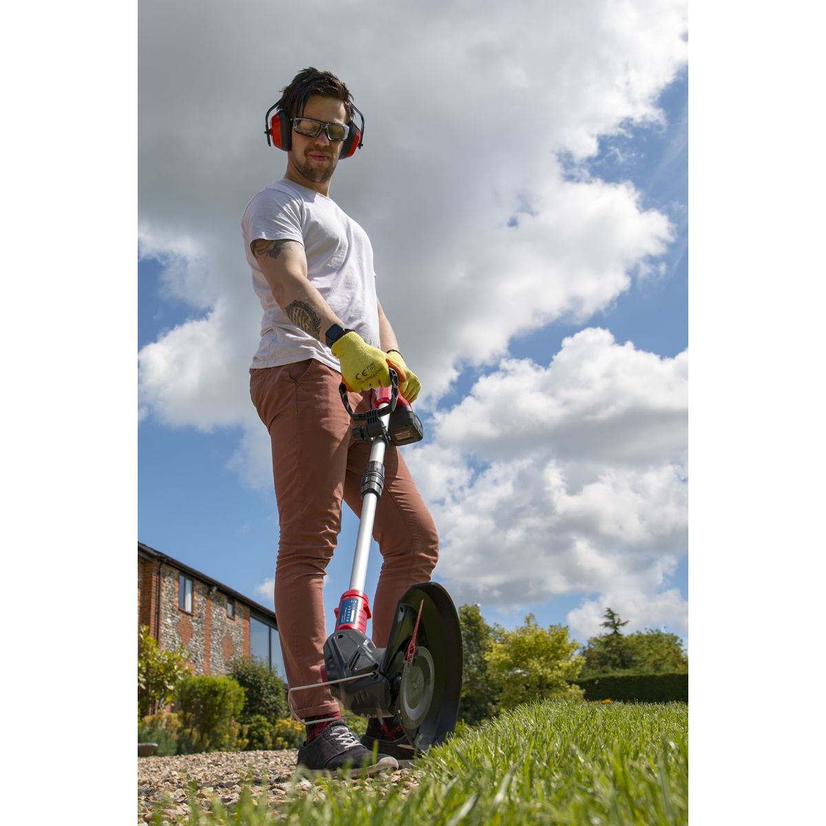 Sealey SV20 Series Cordless Strimmer 20V with 4Ah Battery & Charger - Image 8