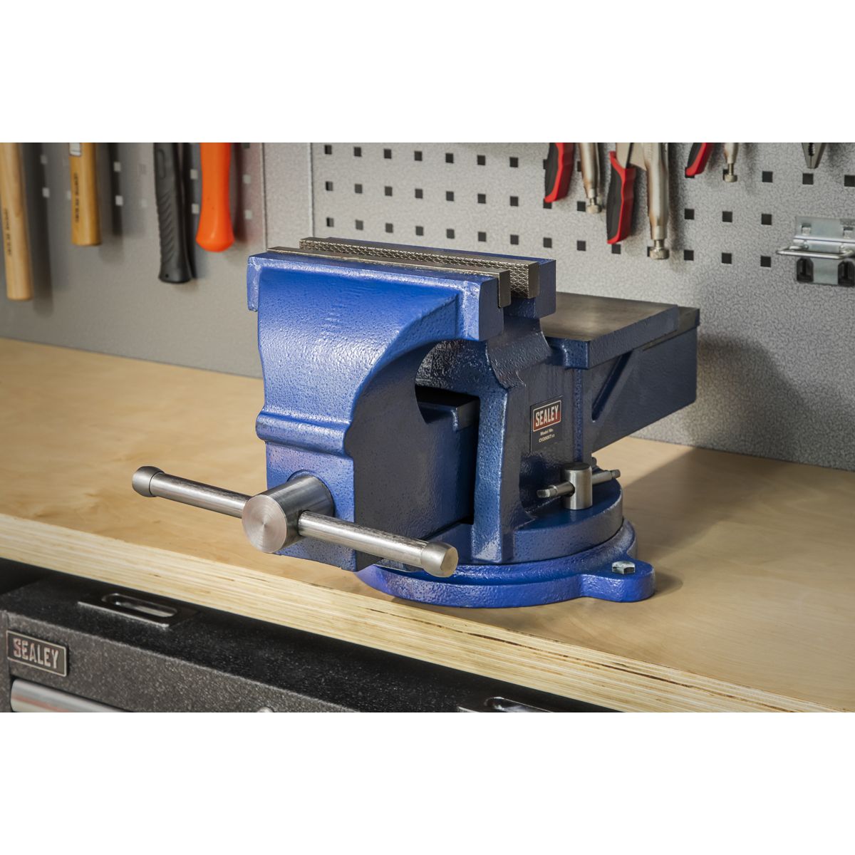 Sealey Professional Heavy-Duty Fixed Base Vice 200mm - Image 7