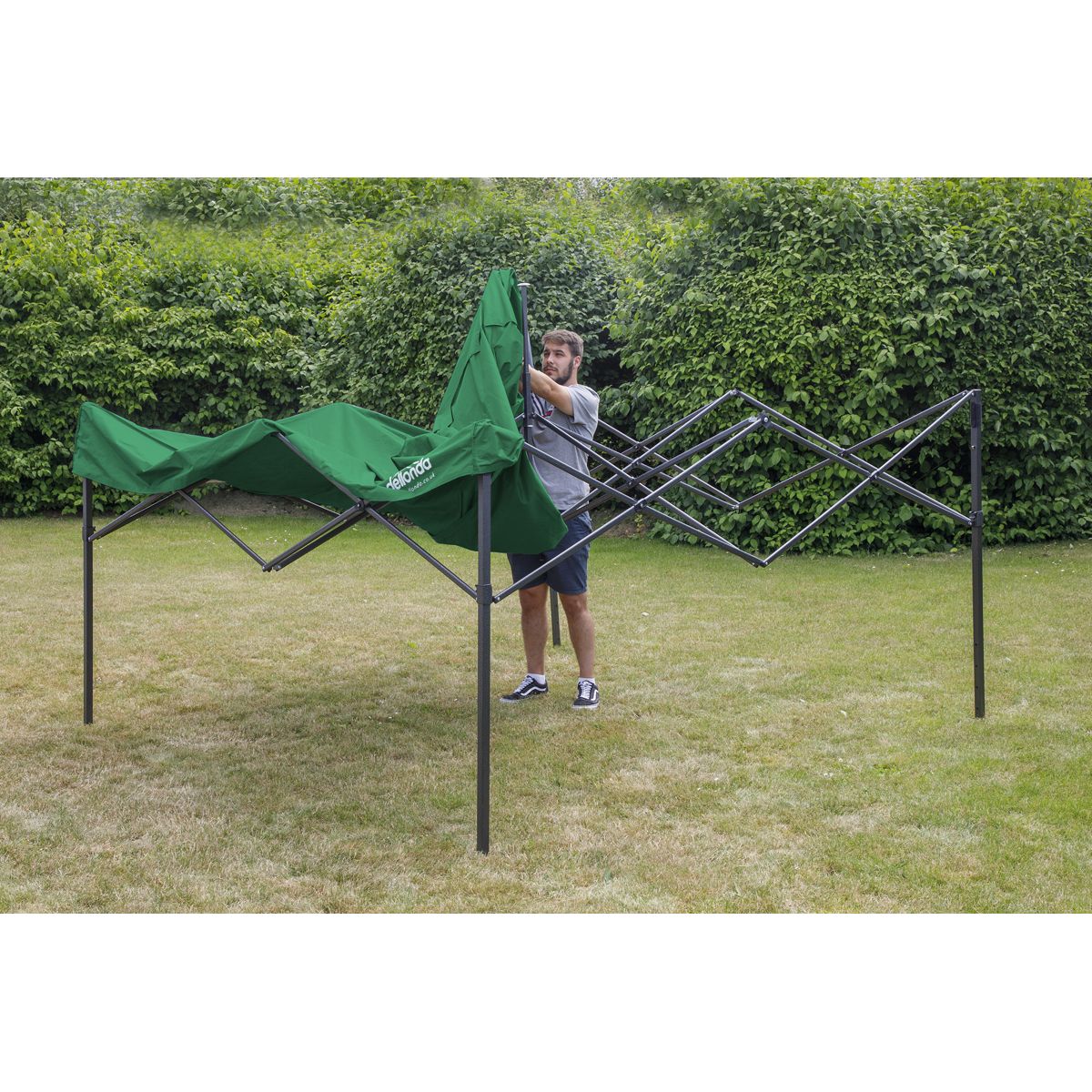 Dellonda Premium 2x2m Pop-Up Gazebo, - Dark Green Canopy - Image 5