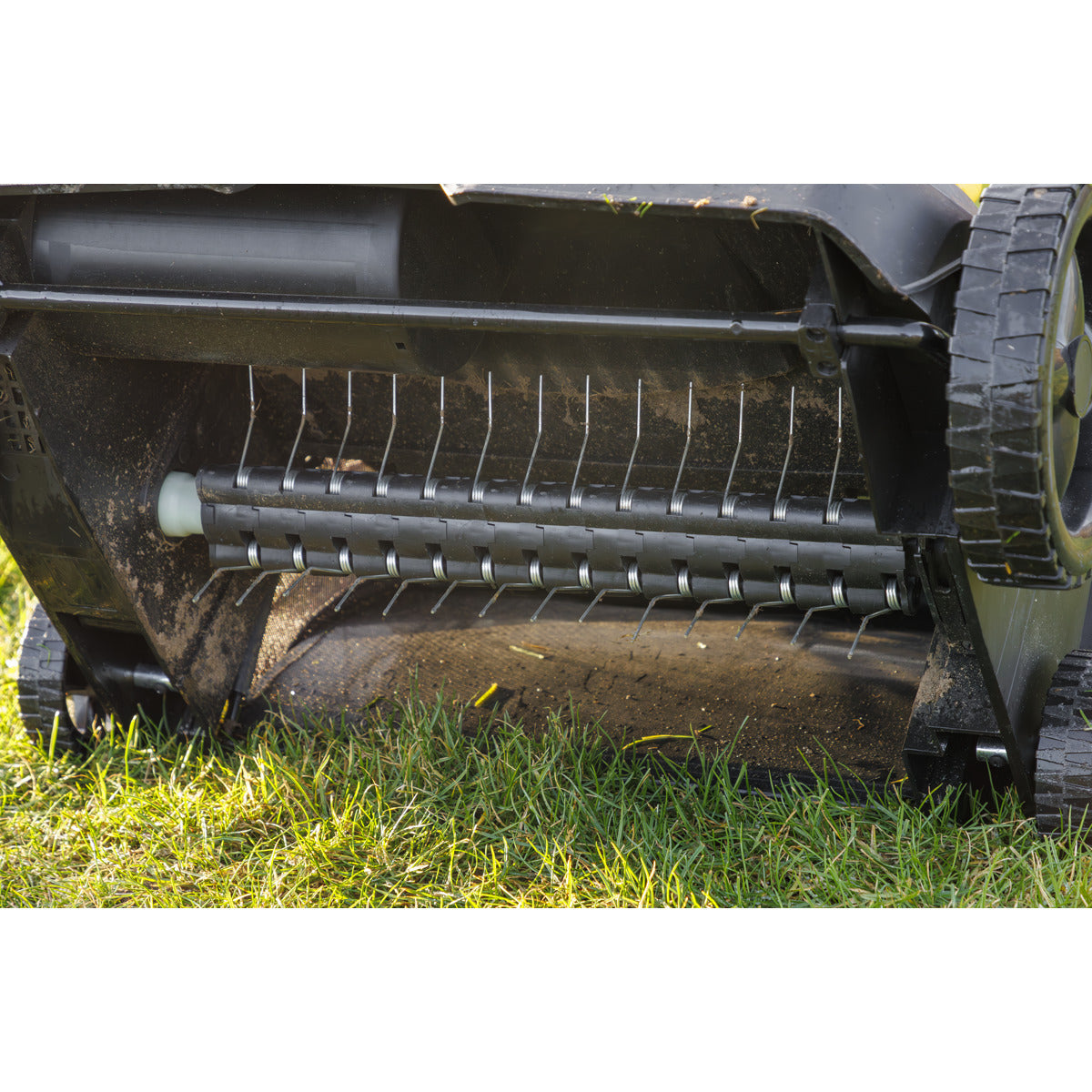 Dellonda 2-in-1 Electric Scarifier & Rake 1500W/230V DG216