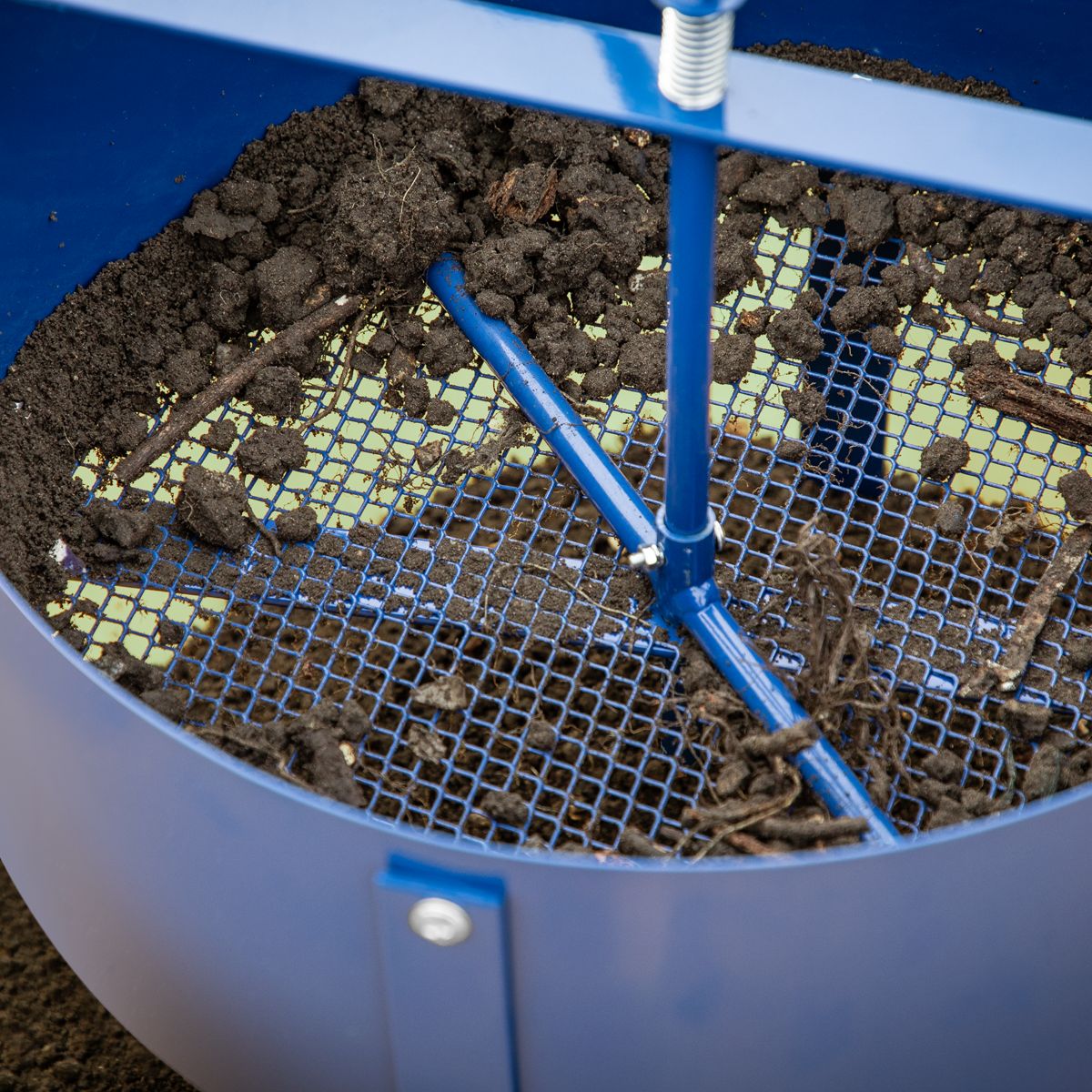 Dellonda Large Rotary Garden Sieve for Soil and Stones 16" - Image 9