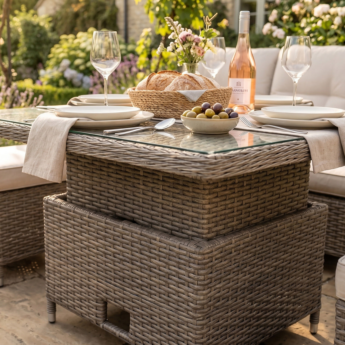 Dellonda Chester Rattan Wicker Adjustable-Height Outdoor Dining Table DG73