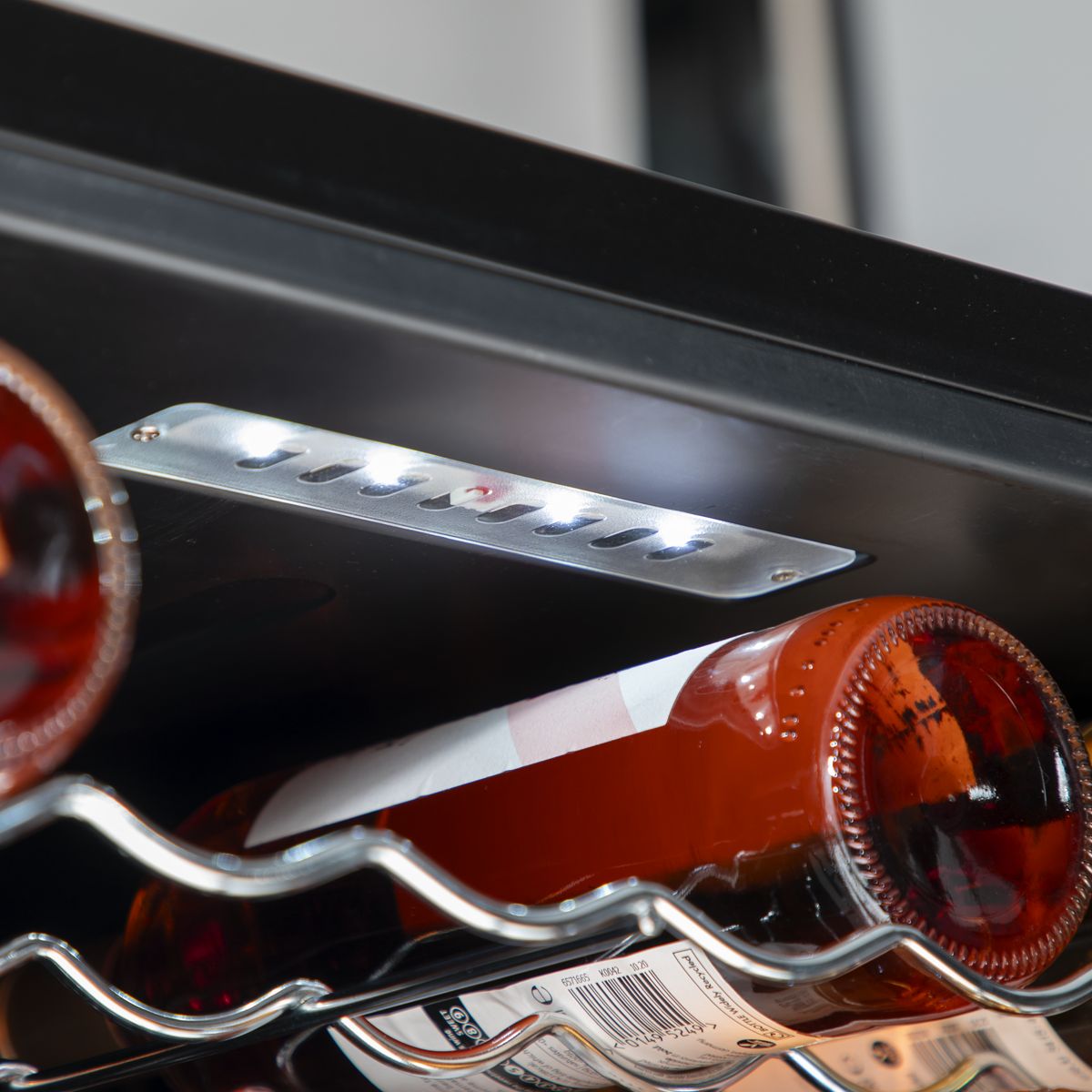 Baridi 52 Bottle Dual Zone Wine Fridge & Cooler - Image 5