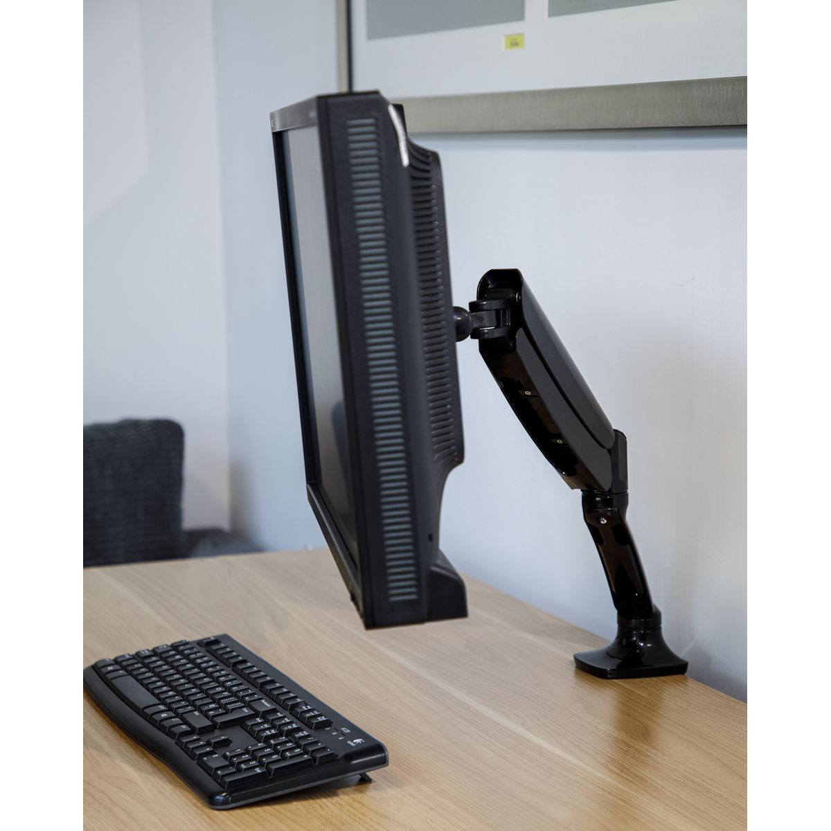 Dellonda Adjustable Single Monitor Arm with 360° Rotation - Black - Image 6
