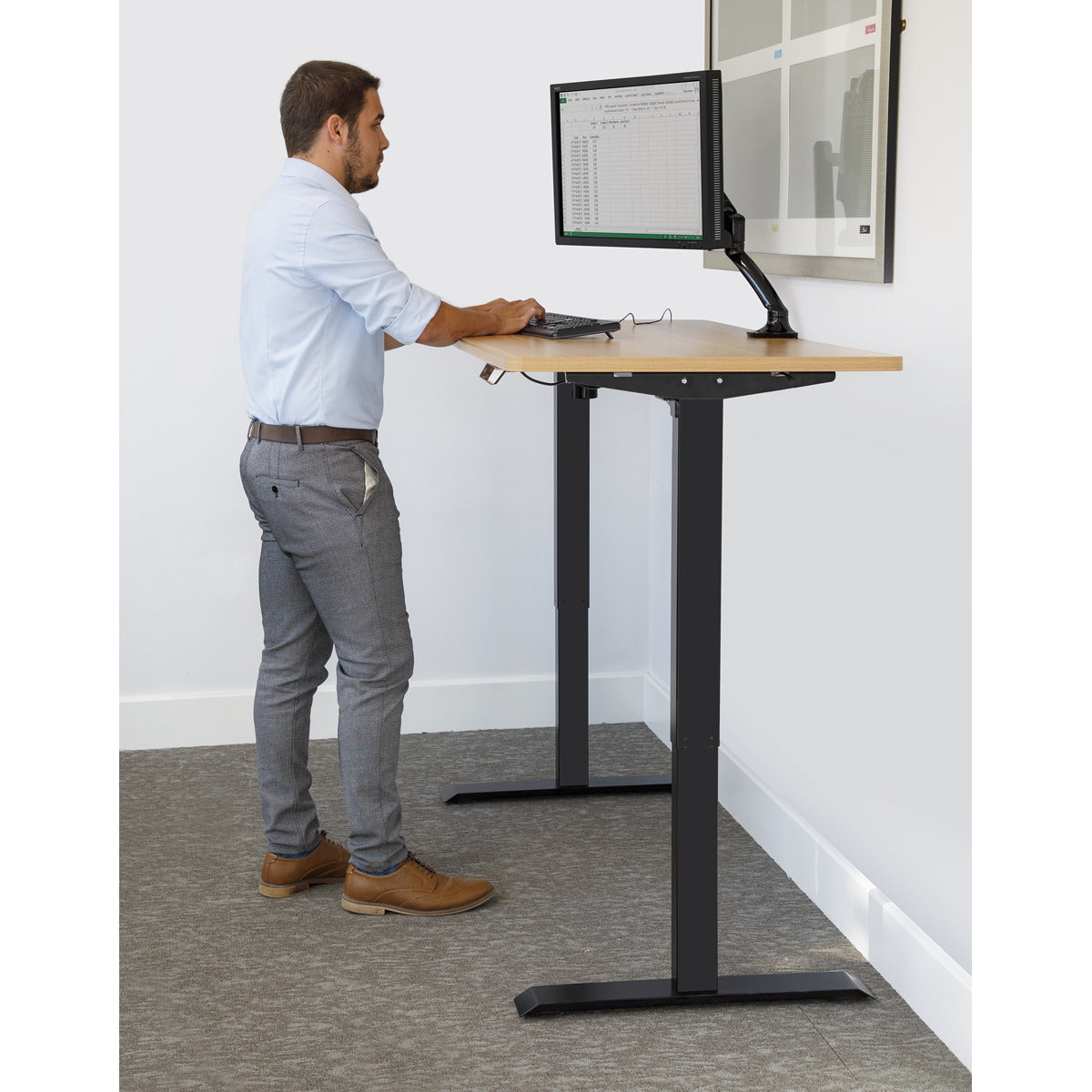 Dellonda Oak Electric Adjustable-Height Standing Desk with Memory, Quiet & Fast 1400 x 700mm DH41