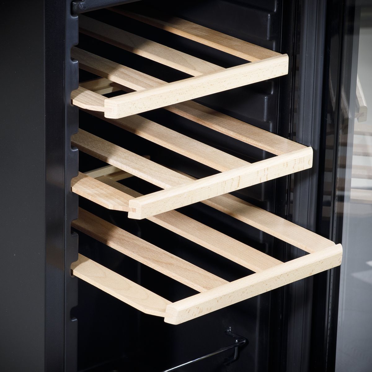 Baridi 18 Bottle Dual Zone Wine Fridge & Cooler - Image 7