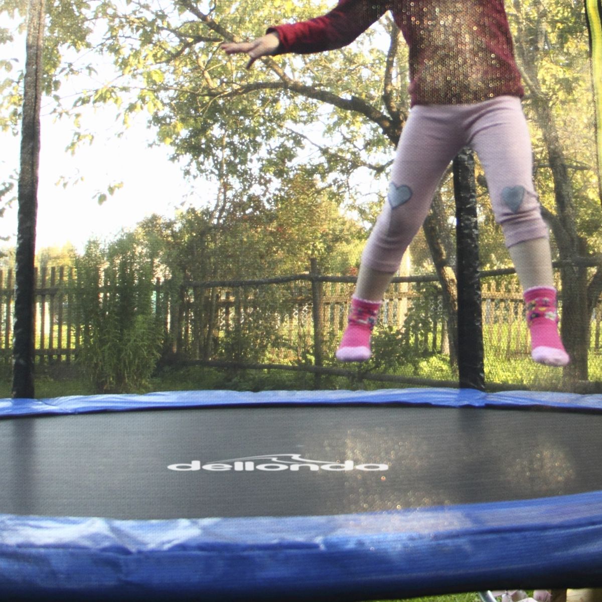 Dellonda Heavy-Duty Outdoor Trampoline with Safety Enclosure Net 8ft - Image 3