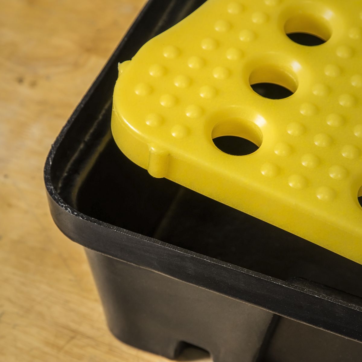 Sealey Spill Tray with Platform 10L - Image 7