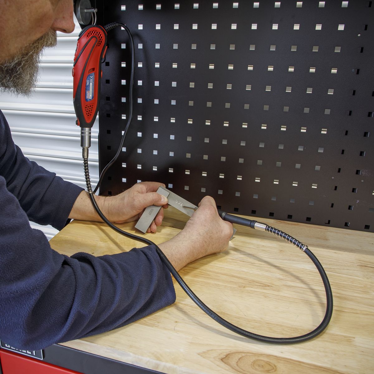 Sealey Multipurpose Rotary Tool & Engraver Kit 230V 40pc - Image 7