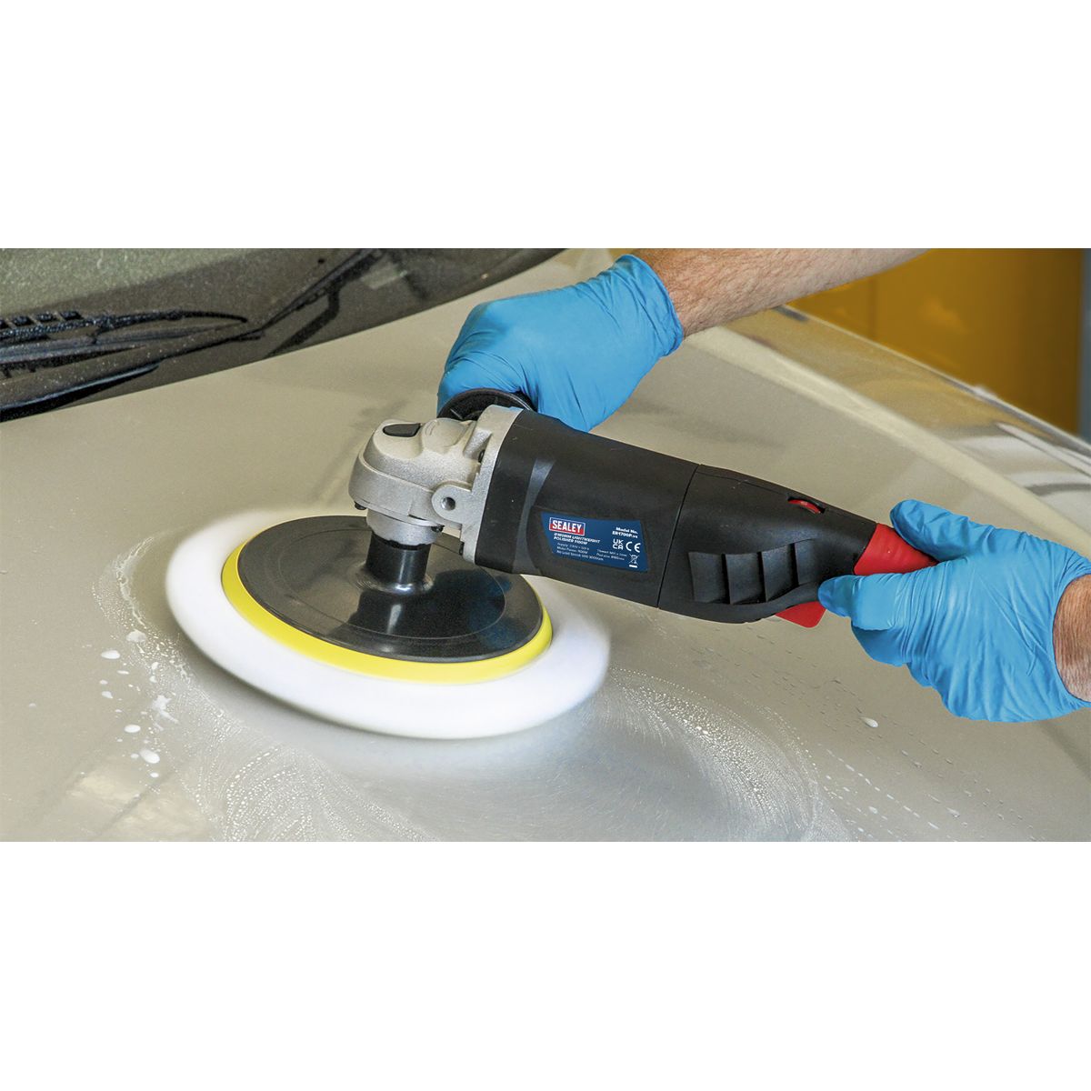 Sealey 180mm Lightweight Polisher 1100W/230V - Image 2