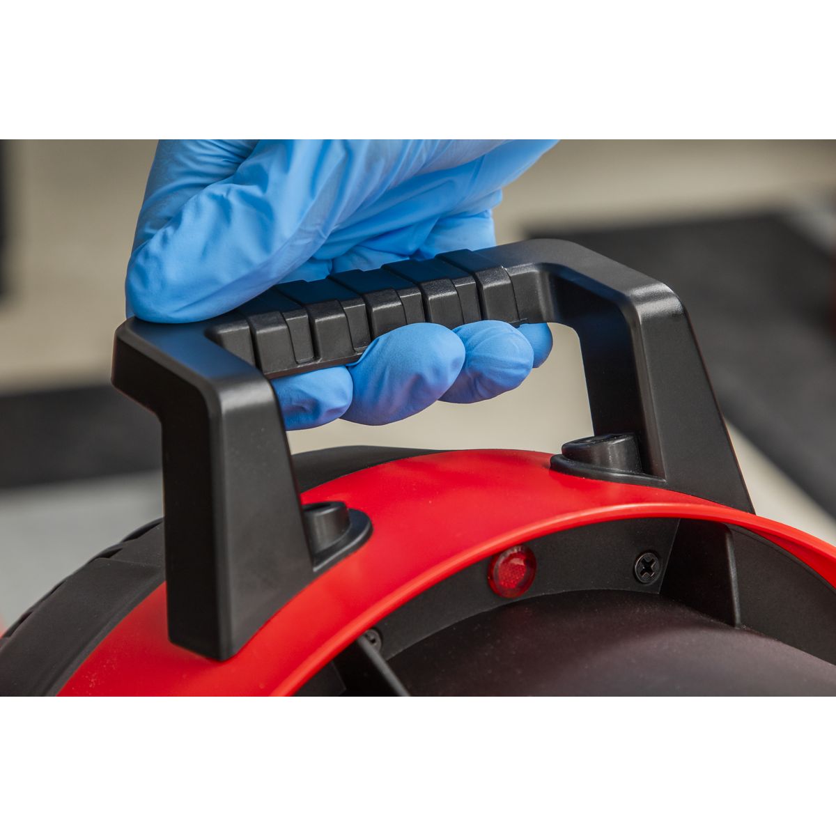 Sealey Industrial Fan Heater 2400W - Image 4