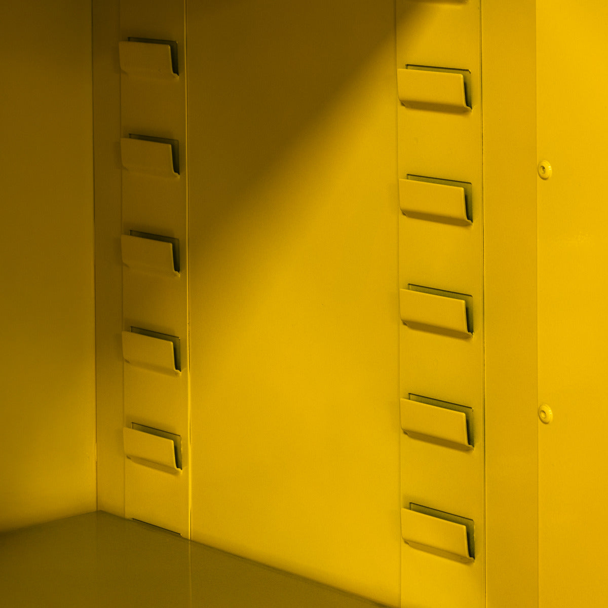 Sealey Flammables Storage Cabinet 585 x 460 x 1120mm FSC08