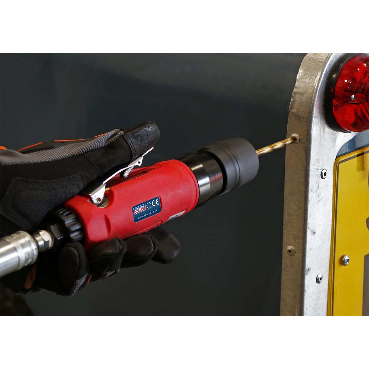 Sealey Generation Straight Air Drill with Keyless Chuck 10mm - Image 2