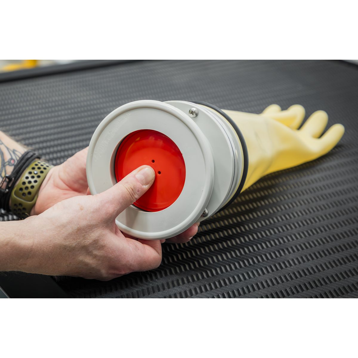 Sealey Pneumatic Glove Tester - Image 9