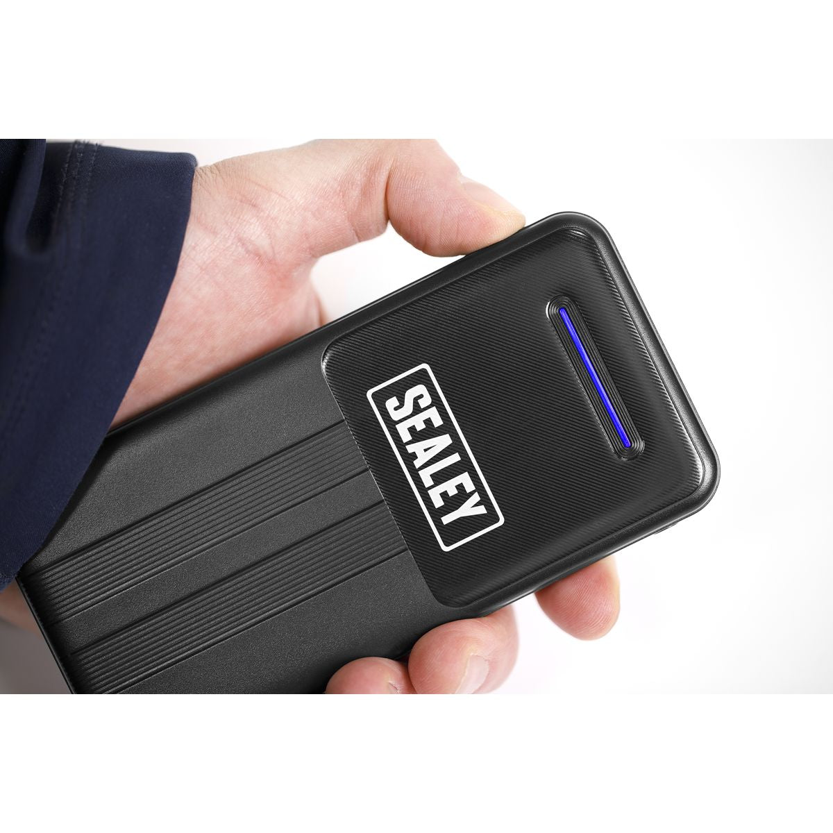 Sealey 5V Heated Puffy Gilet with Power Bank 20Ah - 44" to 52" Chest - Image 2