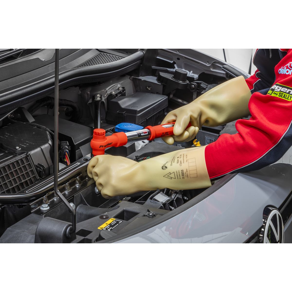 Sealey Electrician's Safety Gloves 1kV - Pair - Image 3