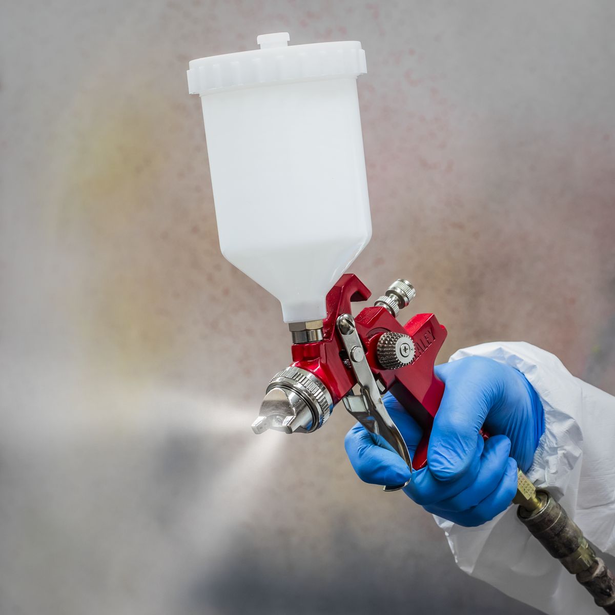 Sealey Workshop Series HVLP Gravity Feed Spray Gun 2mm Set-Up - Image 6