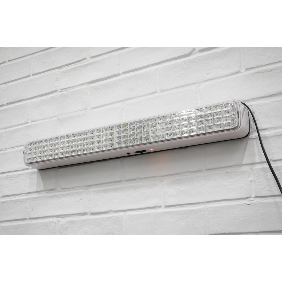 Sealey Rechargeable Emergency Floodlight 5W SMD LED - Image 3