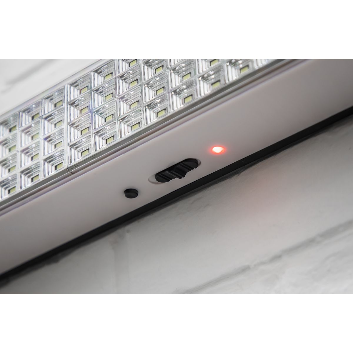 Sealey Rechargeable Emergency Floodlight 5W SMD LED - Image 6