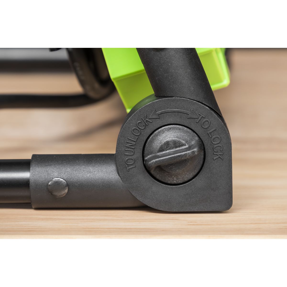 Sealey Portable Floodlight 50W SMD LED 230V - Image 6