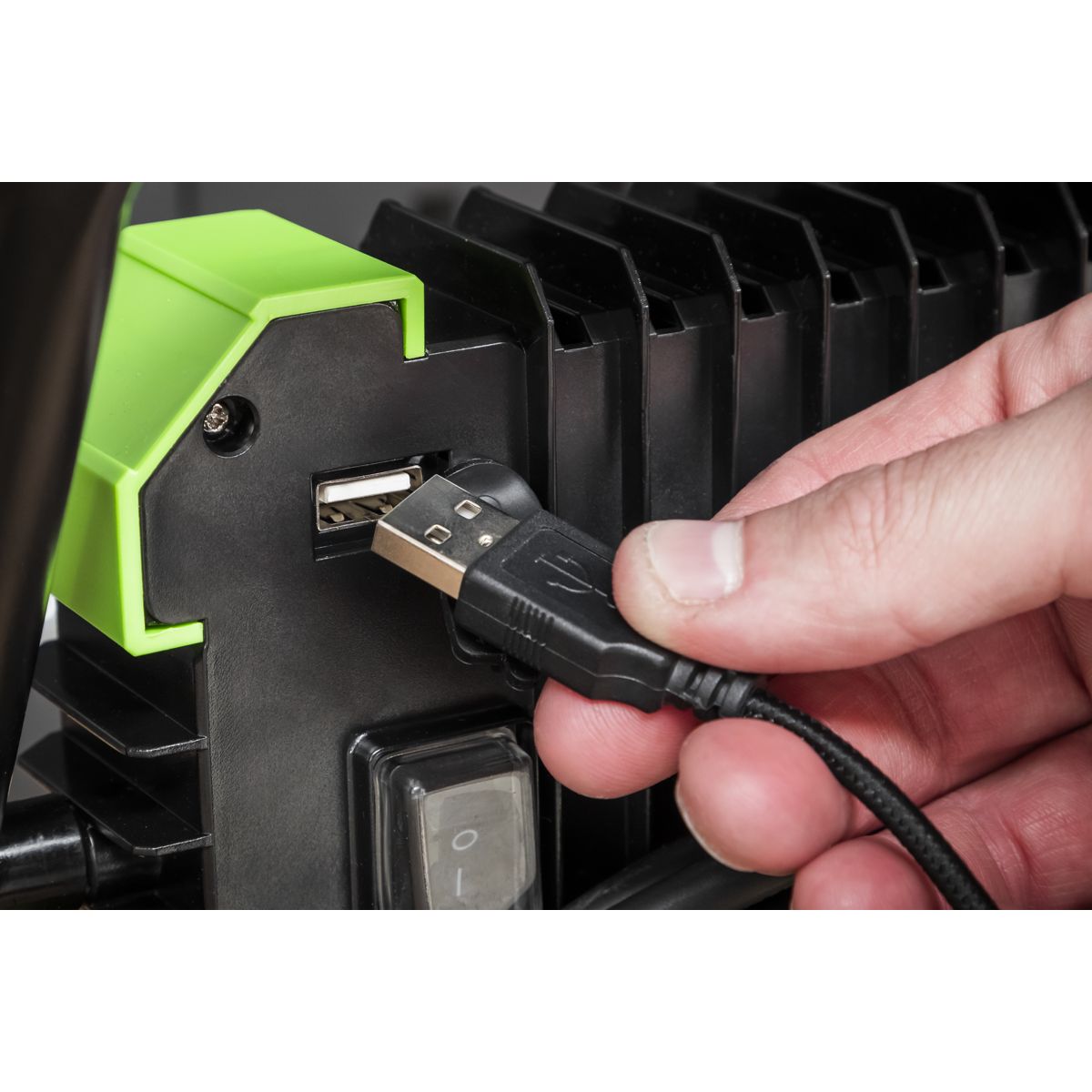 Sealey Portable Floodlight 50W SMD LED 230V - Image 9