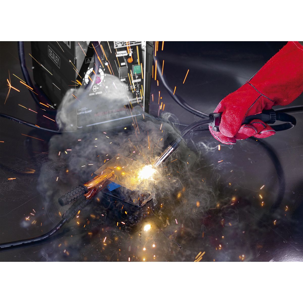 Sealey Gasless MIG Welder 100A 230V - Image 4