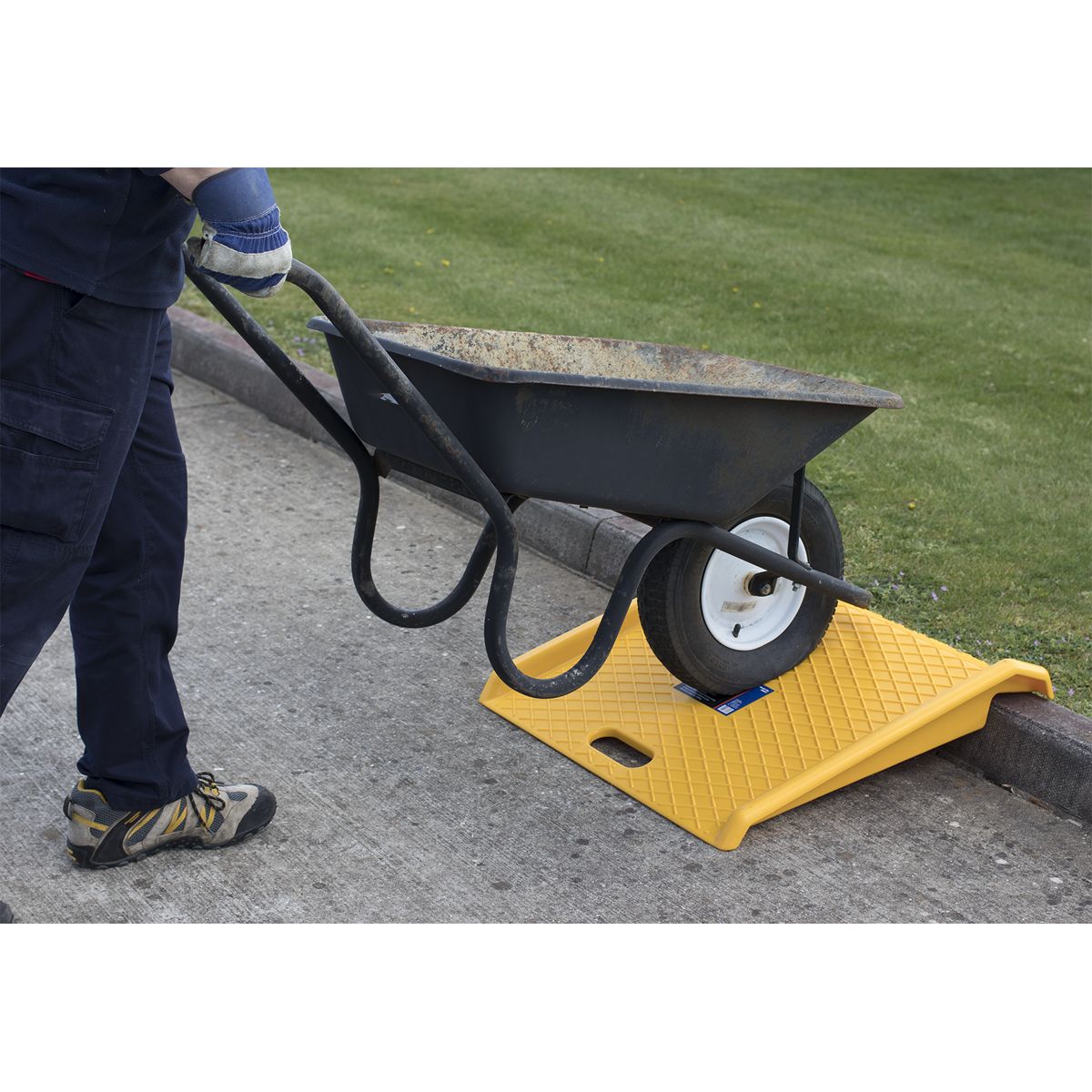 Sealey Portable Access Ramp 450kg Capacity - Image 2