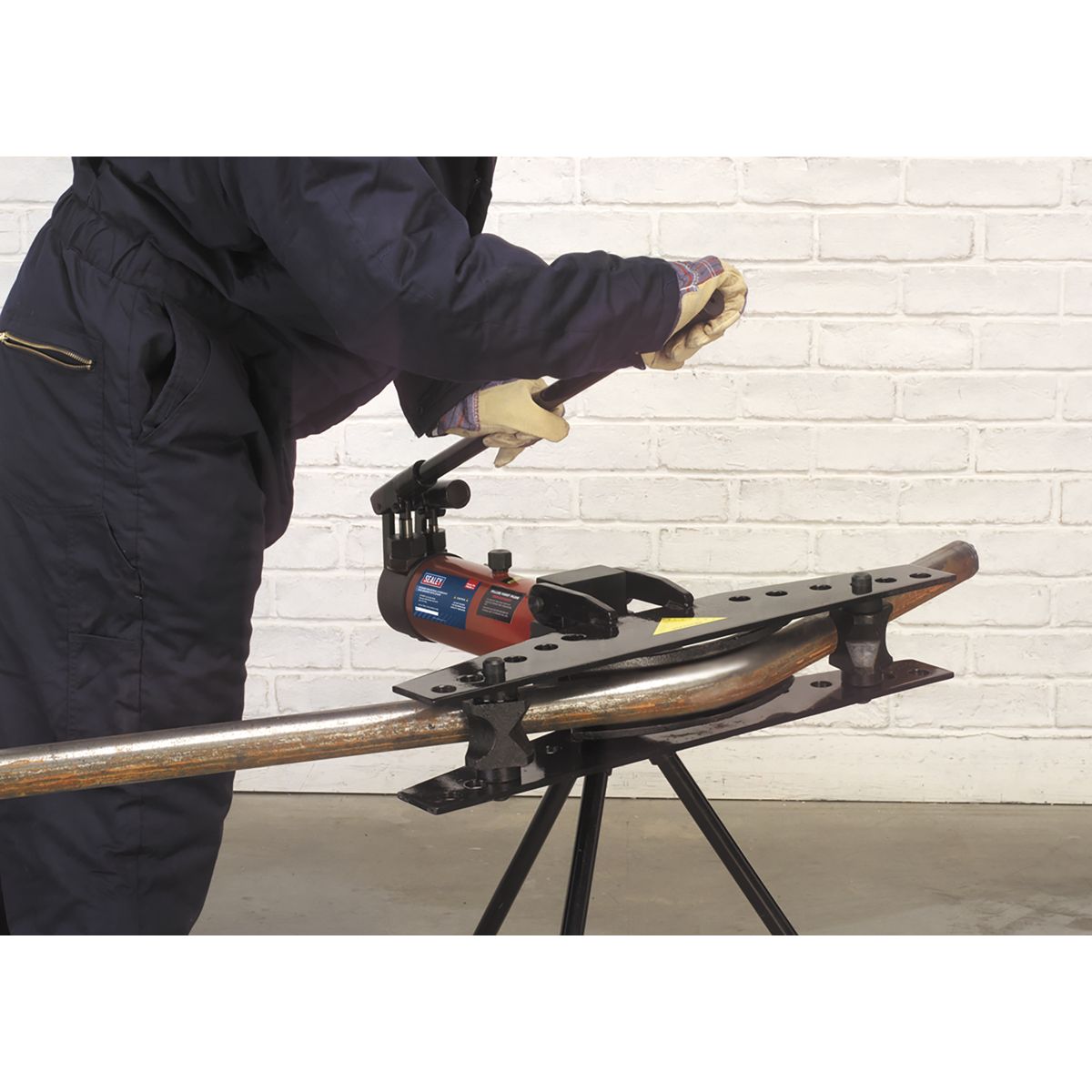 Sealey Industrial Hydraulic Pipe Bender with Stand 9 Tonne - Image 3