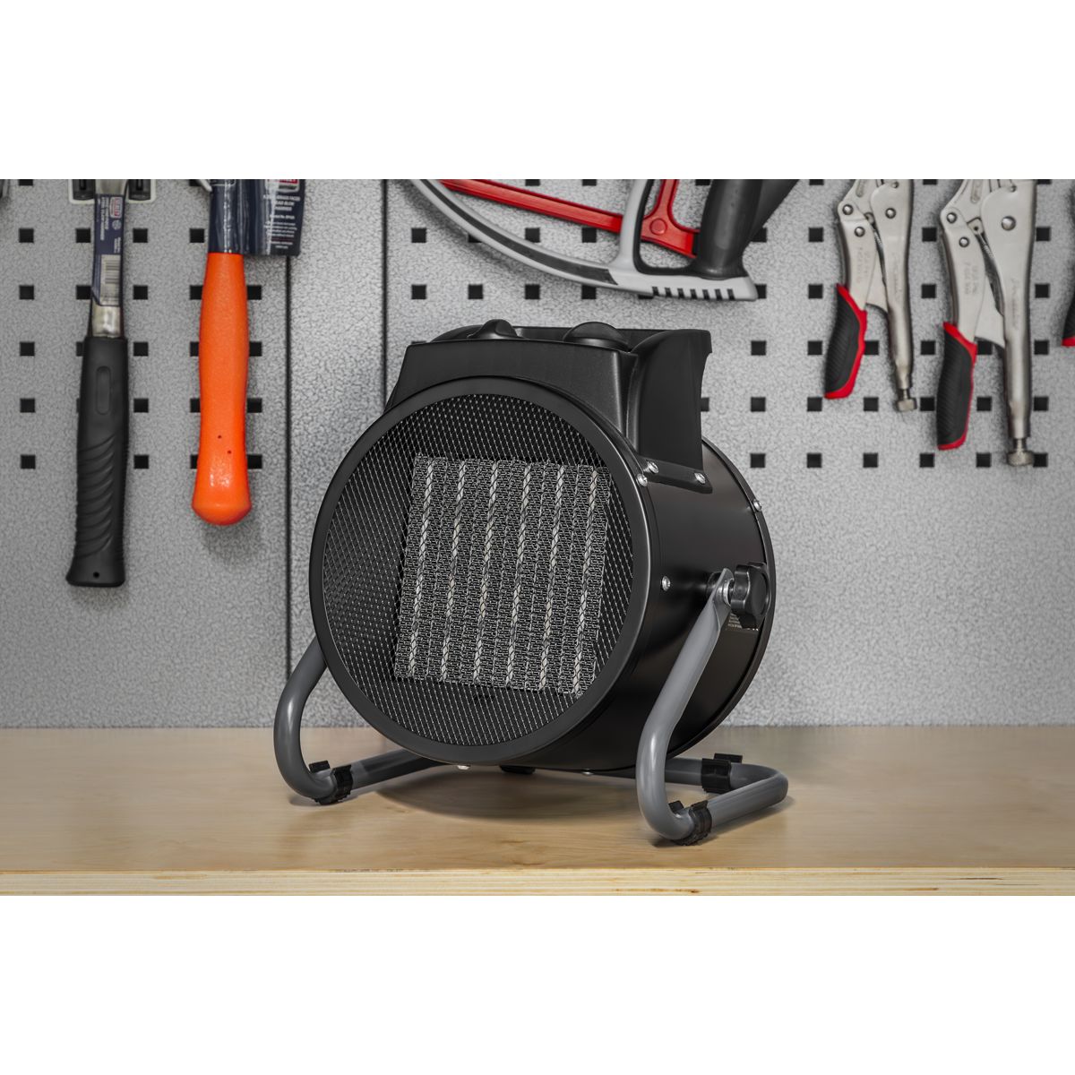 Sealey Industrial PTC Fan Heater 3000W/230V - Image 5