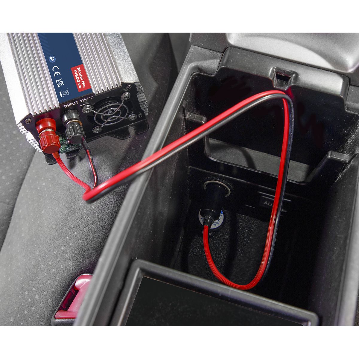 Sealey Modified Sine Wave Power Inverter 500W 12V - Image 2
