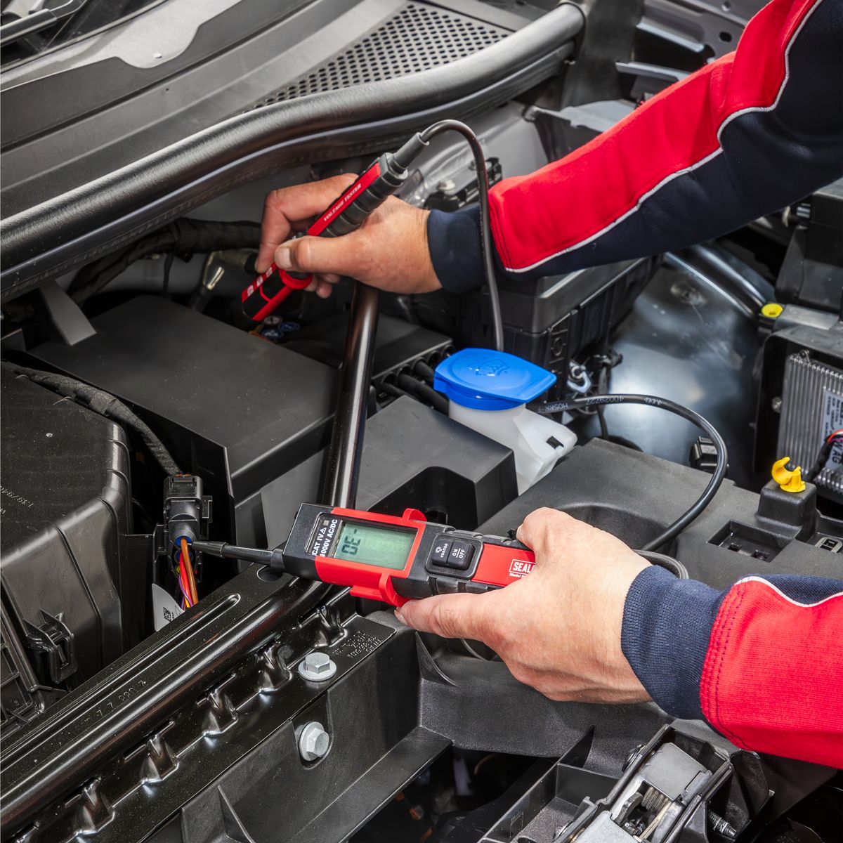 Sealey High Voltage CAT IV Tester for Hybrid/Electric Vehicles 1000V - Image 7