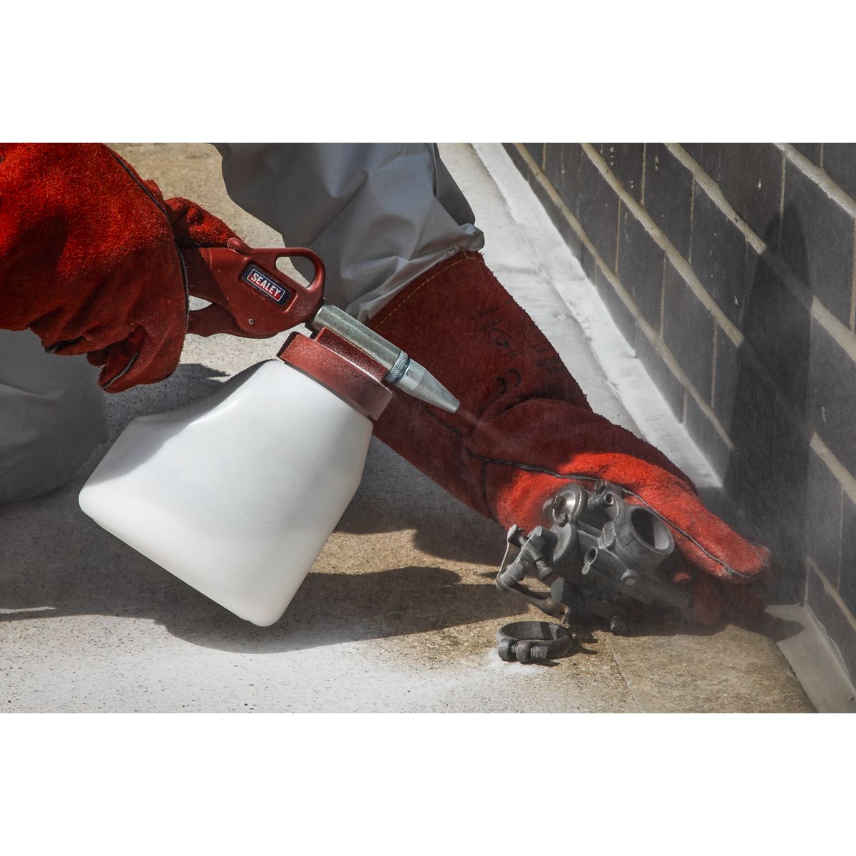 Sealey Portable Soda Blasting Gun - Image 7