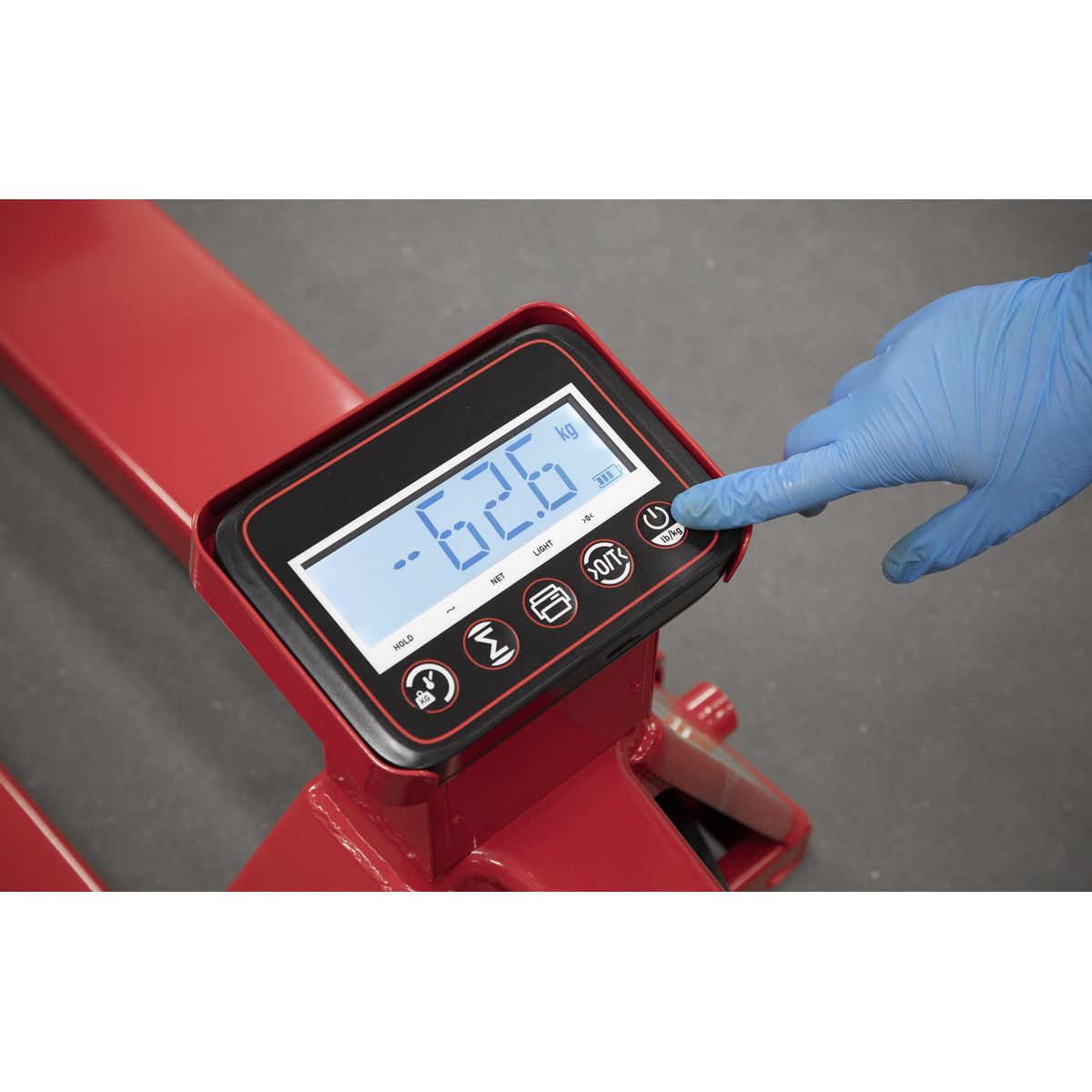 Sealey Pallet Truck with Scales 1150 x 555mm 2000kg Capacity - Image 5