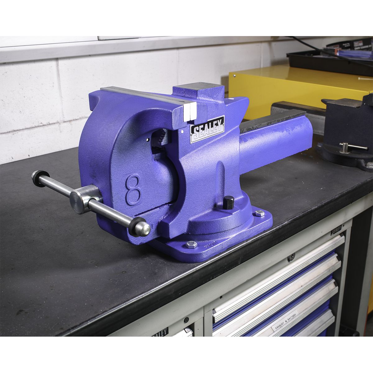 Sealey Quick Action Cast Iron Vice with Swivel Base 200mm - Image 4