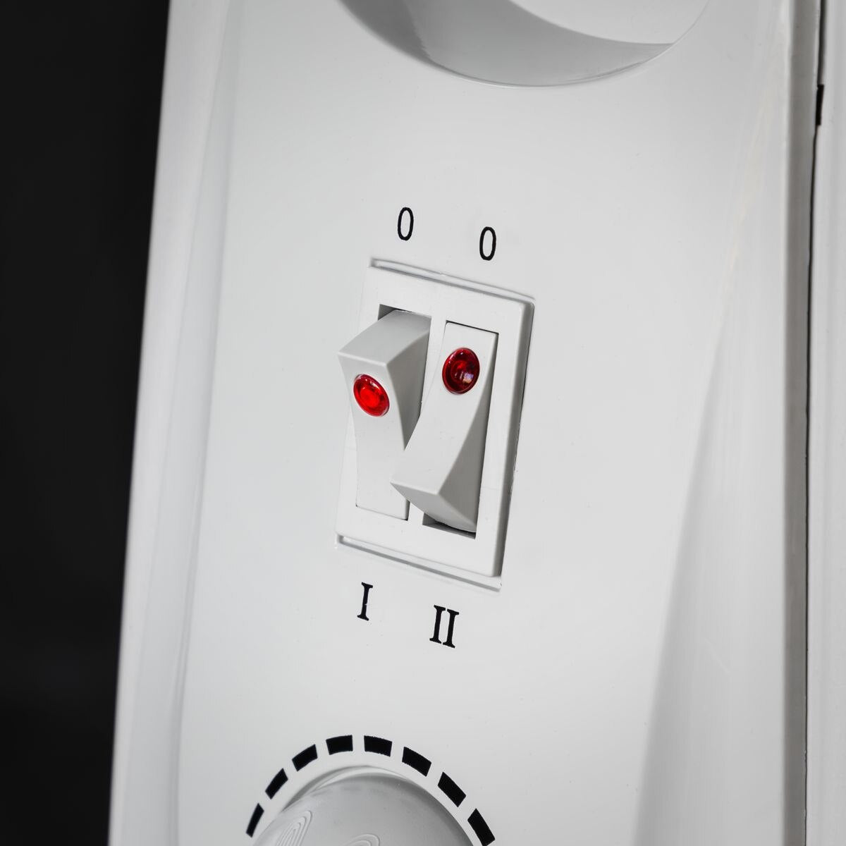 Sealey 11-Element Oil-Filled Radiator 2500W/230V - Image 4