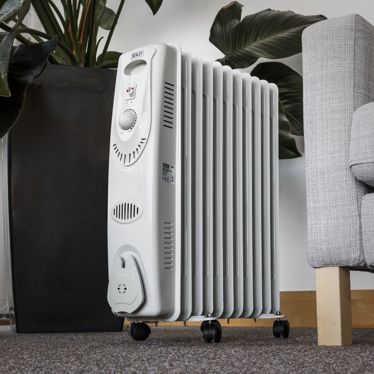 Sealey 11-Element Oil-Filled Radiator 2500W/230V - Image 6